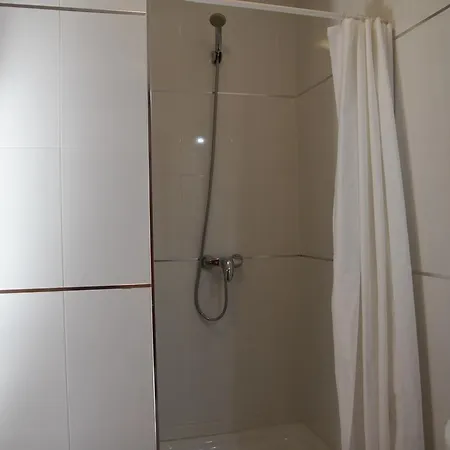 Easy Hostel *