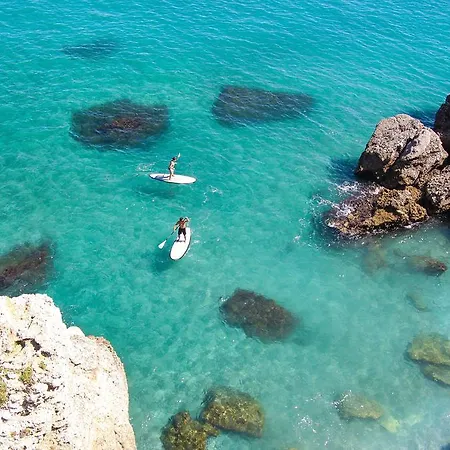 Easy * Nerja