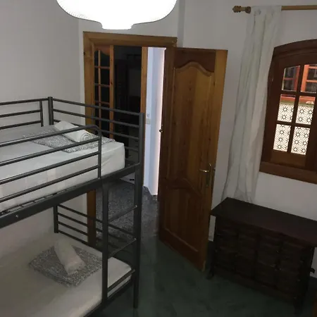Easy Hostal